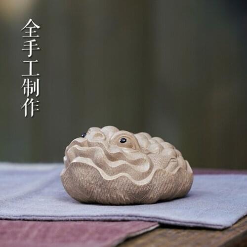 Famous artists Handmade sculptures, tea ornaments, toad raw material, purple sand tea, tea set, harmony and wealth