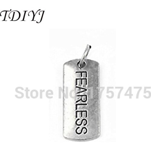 TDIYJ 5pcs Top Selling Zinc Alloy Word "FEARLESS" Floating Pendants fit Fashion Locket Necklace HYT6