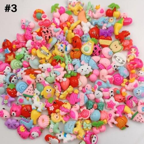 100Pcs/Lot Cute Cartoon Brooch Neckline Pin Fixed Clothes Decorative Children Gift Book Packaging Accessory Mixed Resin Jewelry