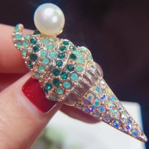 New Pearl Brooch ice cream Brooch natural fresh water pearl brooch womens coat