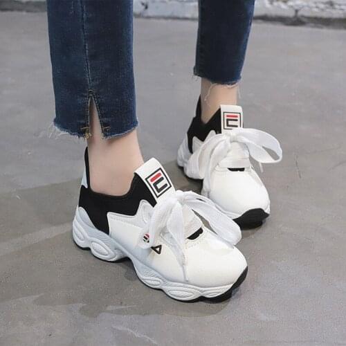 Female Korean version of Harajuku ulzzang sneakers spring 2019 new red Joker student Torre casual shoes