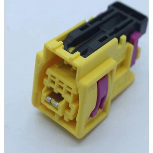 4h0972773 4f0937731 8r0973605 female pulg connector Suit for Volkswagen Audi