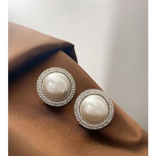 New Classic Round Pearl Earrings Korean Women Jewelry Simple Party Earrings Matching Elegant Studs Earrings