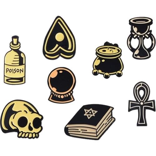 Vinatge Magic book witch craft Love Skull Cauldron poison Hourglass Magic Course Enamel Pins brooch Badge Denim coat Jewelry
