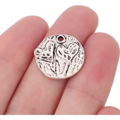 20 x Tibetan Silver Hammered Heart Emboss Round Charms Pendants Beads for Bracelet Jewelry Making 20x18mm