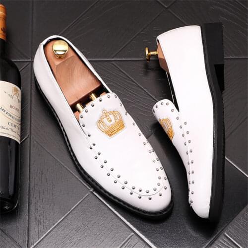 Fashion Trend Slip On Mens Casual Loafers Luxury Rhinestone Lazy Male Wedding Dress Shoes Moccasins