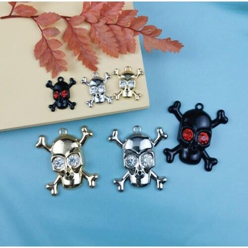 JeQue 10Pcs Skull Key Chain New High Quality Rhinestones Skeleton KeyChain Bag Charms Car Key Ring Bag Gift wholesale