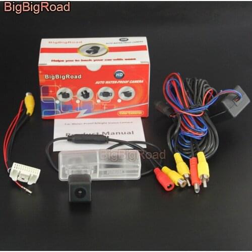BigBigRoad Car Rear View Back Up Reverse Camera RCA & Original Screen Compatible / For Toyota RAV4 RAV 4 XA40 2013 - 2015 2016