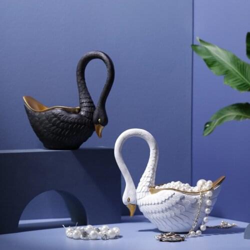 Nordic Swan Snacks Plate Resin Jewelry Fruit Cute Tray Home Decor White Dishes European Fruit Plate Serving Dishes Dessert Tray