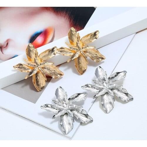 Classic Simple Golden Silver Color Big Flower Dangle Drop Zinc Alloy Female Stud Earrings For Women Ladies Accessories