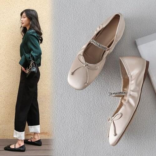 Ballet flat shoes round head bow sheepskin ladies single shoes soft bottom comfortable casual sweet chain womens shoes 2019