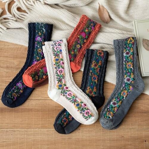 New lady retro palace ethnic pattern in tube womens socks, medium and long ins personality cotton socks women