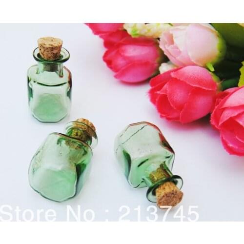 Free shipping 100pcs/lot Charm Green Square Glass Tube Bottle Vial Charm Pendant with Corks 20*20mm