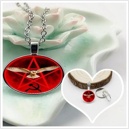 New Minervas Owl Flies into Bloody Moon Necklace Glass Art Printing Pendant Necklace Set Chain Gift for Boys and Girls