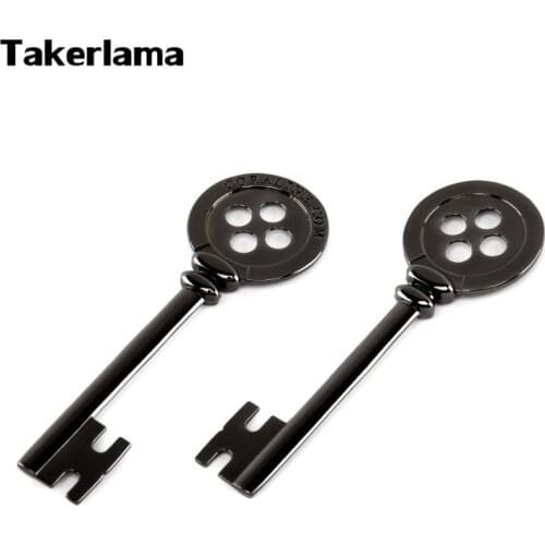 1pcs New CORALINE KEY Necklace Keychain Movie Coraline Pendants Ghost Mother Skeleton Props Neil Gaiman Cosplay Props