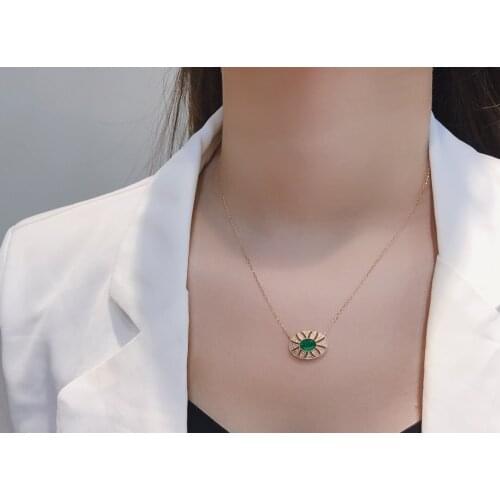 JL516 Solid 18K Yellow Gold Nature 0.56ct Green Emerald Pendants Necklaces for Women Fine Jewelry for Women Gifts