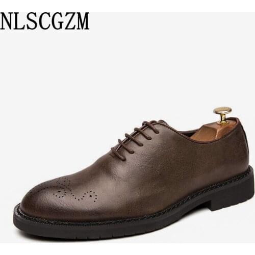 Italian Coiffeur Wedding Dress Formal Shoes Men Brogue Shoes Men Office 2021 Dress Shoes Mens Fashion Business Suit Zapatillas