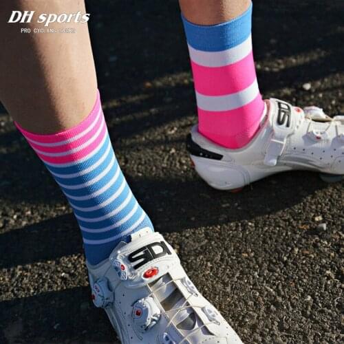 2018 New High Quality Professional Cycling Socks Breathable Road Bicycle Socks Outdoor Sports Racing Bike Compression Socks