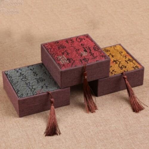 1 Piece Linen Jewelry Packaging Gift Boxes Bracelet Bangle Necklace Tassel Box High Quality Vintage Tassel Style Bangle Storage