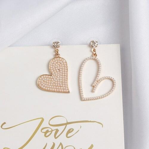 MWSONYA Fashion Korea Asymmetric Beads Pearl Love Heart Earrings for Women Love Shape Hollow Simulated Dangle Jewelry Girl Gift