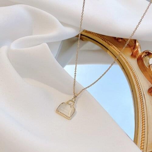 Simple Cute Bag Shape Pendant Necklace For Women Female Party Jewelry Accessories 2021 New Good Gift