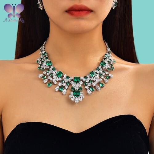 Luxury 925 Sterling Silver Emerald Necklace Female Main Stone 12x14 MM Cultivated High Carbon Diamond Beautiful Party Jewelry
