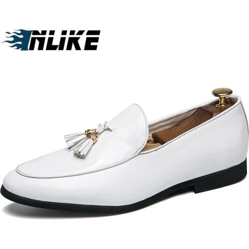 INLIKE Vintage Style Men Loafers Patent leather Tassel Fringe Slip on Formal Business Shoes Slip on Wedding Shoes
