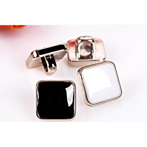 50pcs 11mm Fashion sweaters white and black buttons shirts oil button garment accessory