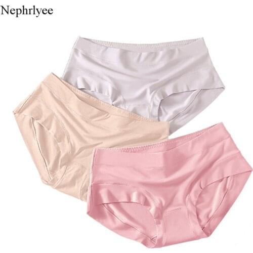 2021 New Seamless Women Hollow Out Panties Soft Underwear Modal Briefs Mid Rise Female Panty Solid Color Sexy Lingerie P371