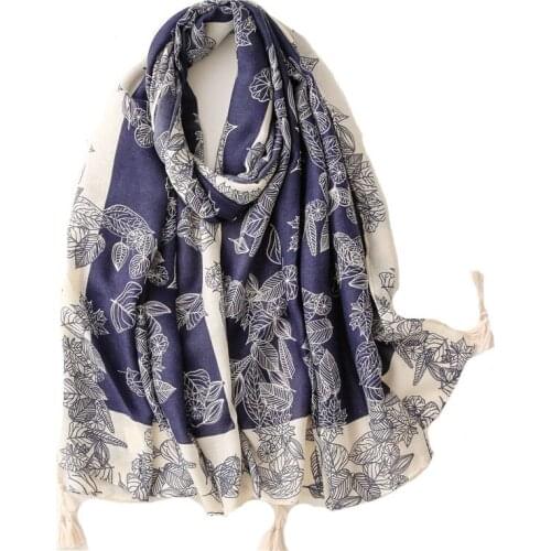 2021 Women Fashion Leaf Printed Pattern Cotton Tassel Scarf Shawls Wraps Hijabs 3Colors 10pcs/lot