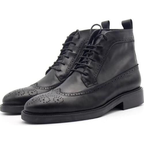 New fashion winter pointed toe black Work boots handmade genuine leather lace up carved Martin boots mens boots