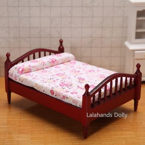 1:12 Dollhouse Mini Fashion Broken Beautiful Cloth Double Bed , Bedside Table Model for Dollhouse Bedroom Furniture Decoration