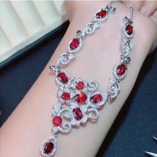 The same brand is designed for the 925 Silver Garnet Necklace. The customers are interested in the technology
