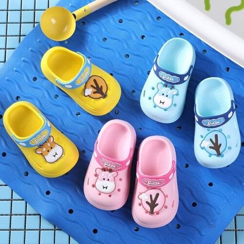 Summer New Children Hole Shoes Cute Cartoon Boys and Girls EVA Beach Sandals and Slippers