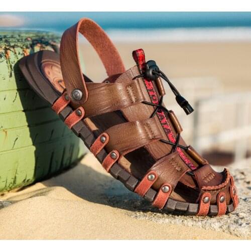 Mens Summer Shoes Slippers Outdoor Designer Sandals Beach Slides Flat Handmade Leather Walking Sports Fashion Gentlemen Sandal