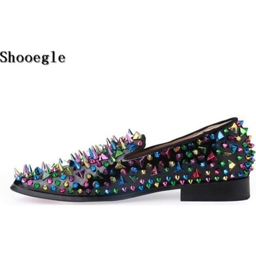 SHOOEGLE Hot Sale Colorful Spiked Men Loafers Shoes High Quality Wedding Shoes Slip on Fashion Rivets Men Shoes Driving Moccasin