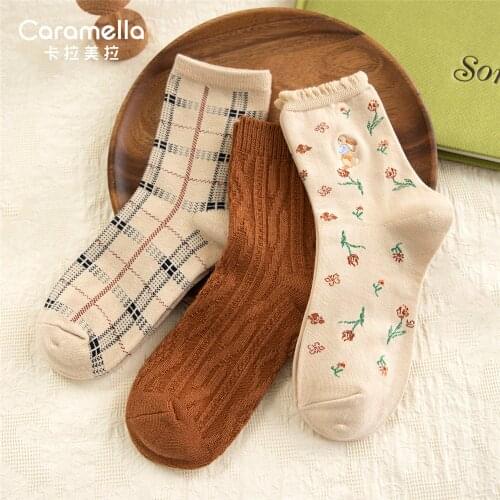Caramella 3Pairs/lot 2020 New Fashion Women Socks Cartoon Bear Cotton Socks Sweet Floral Hosiery Soft Mid Crew Gride Girls Socks