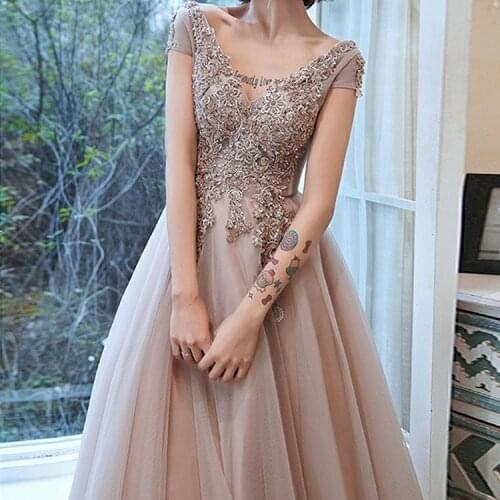 Luxurious Champagne Prom Dresses Short Sleeves Appliques Beading V-Neck Floor-Length Party Formal Wedding Ceremony Evening Gowns