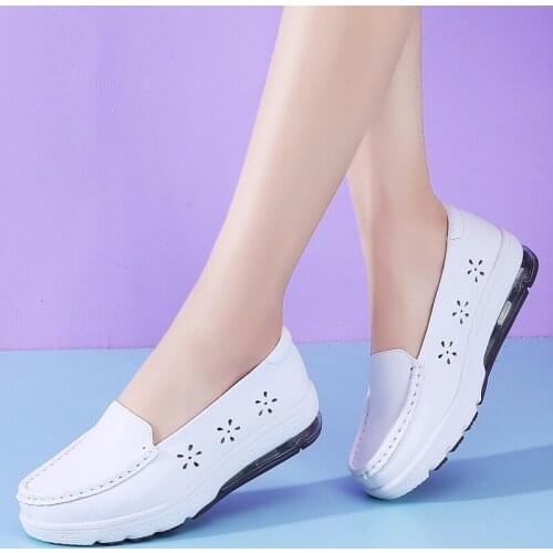Spring hollow ladies white shoes shallow mouth breathable Korean version of the deodorant cushion increased leather nurse shoes