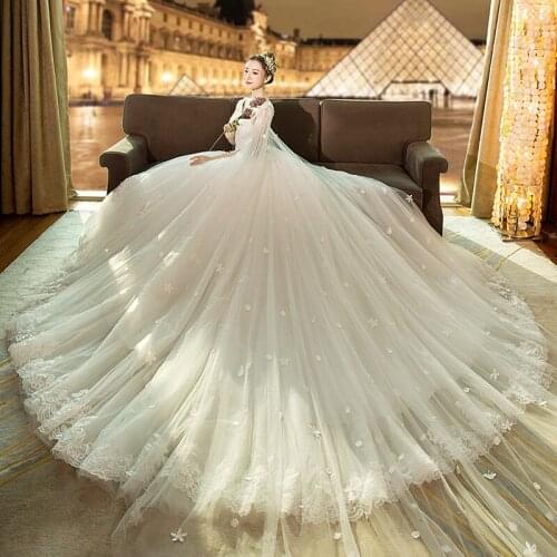 2021 New Long-tailed French Retro Bride Heavy-duty Super Xiansen Is Hepburns Thin Girl Wedding Dress