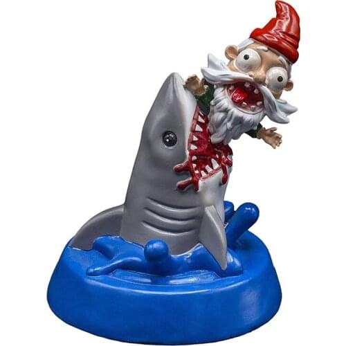 Halloween Resin Figurine Decoration Bloody Shark Eating Gnome Craft Ornament for Indoor Outdoor Party Decorations