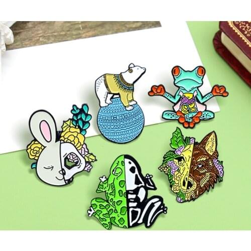 Punk Skull Animal Enamel pins Wolf Rabbit Frog Viscera Flowers Plants Skeleton Polar bear Lapel Badge Jewelry Gift for Friends