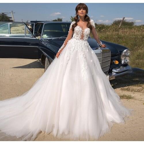 Tulle A-line Wedding Dresses O-neck Long Sleeve 3D Flowers Lace Applique Court Train Bridal Gowns for Brides Sheer Buttons Back