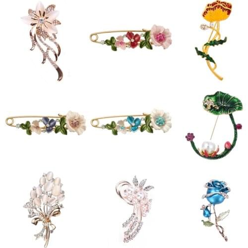 Fashionable Flower Brooches Crystal Opal Stone Flower Brooch Pin Garment Accessories Birthday Gift