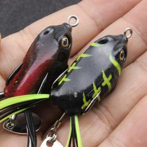 5pcs 5colors Baits Frog Fishing Lure 4cm 5g Topwater Wobblers Soft Fishing Bait 2 Hooks and Sequin Shallowater