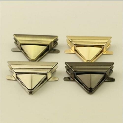 10 pieces / lot) DIY handbag decoration triangle lock repair hardware hardware accessories