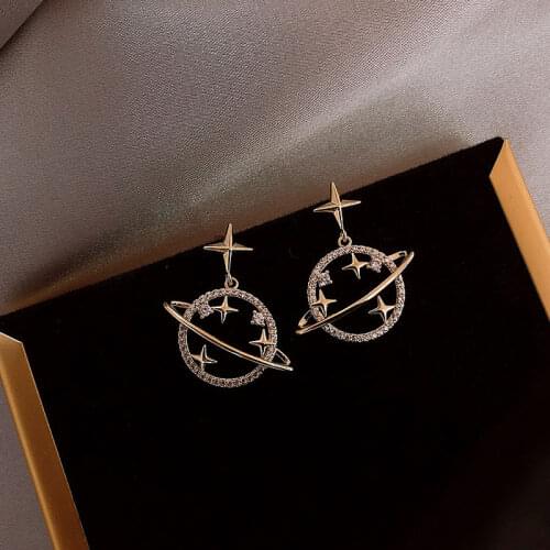 Trendy Designer Crystal Star Women Dangle Earrings Sweet Simple Universal Earrings Bohemian Fashion Earrings For Women Statement