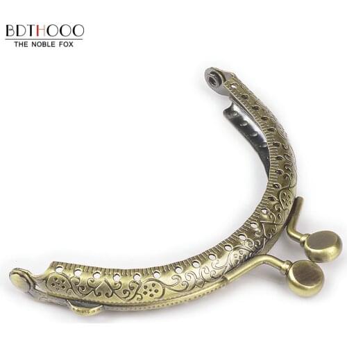 10pcs/lot 8.5cm Metal Purse Frame Handle for Clutch Bag Handbag Accessories Making Kiss Clasp Lock Bronze Tone Bags Hardware