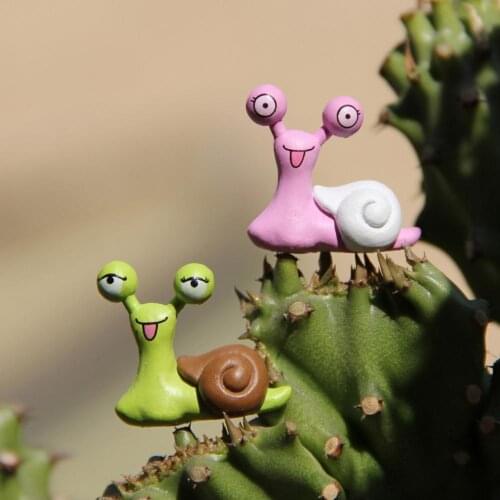 2Pcs/Set Snails Fairy Decor Multi-Color Funny Expression Home Bonsai Snails Ornaments Suitable for Decorating Indoor Outdoor