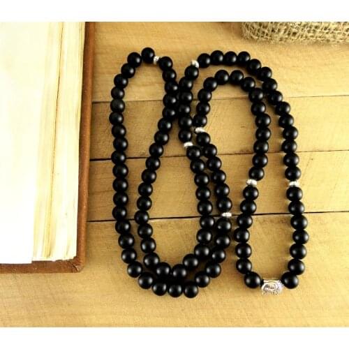 HILKERTUAS Necklaces